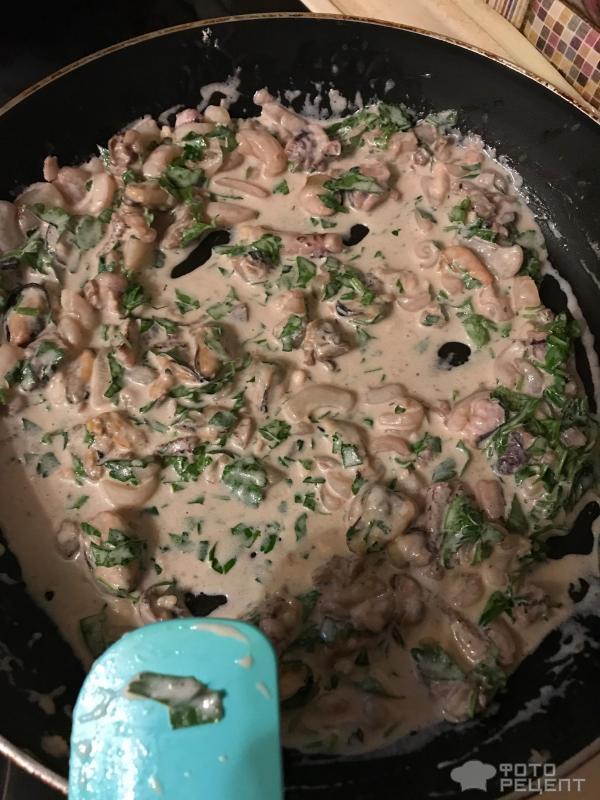 Паста с морепродуктами в сливочном соусе фото