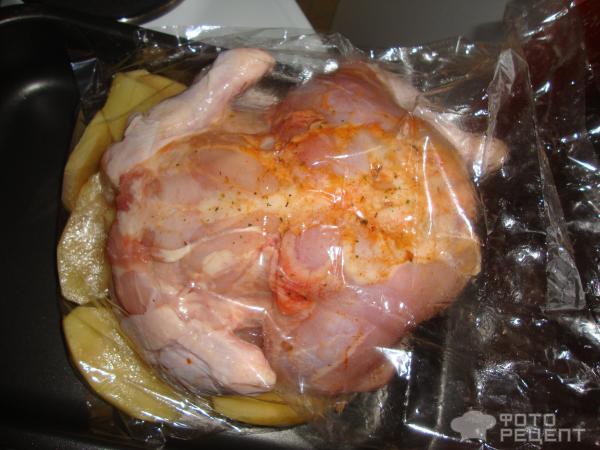 Курица запеченная с овощами фото