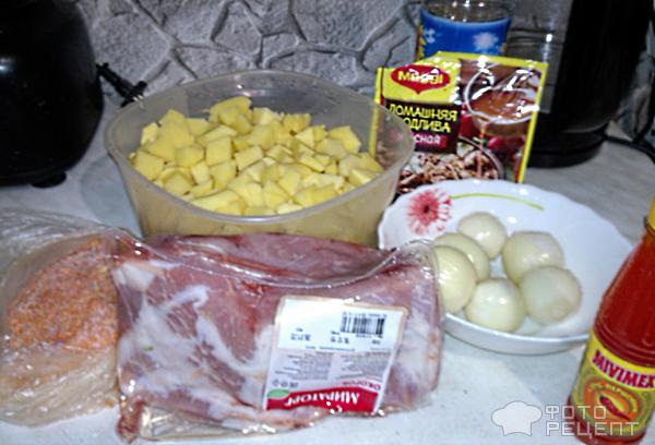 Картофель, тушеный со свининой фото