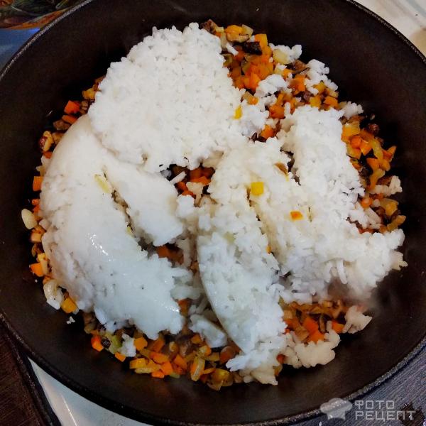 Рисовая каша с креветками по-корейски
