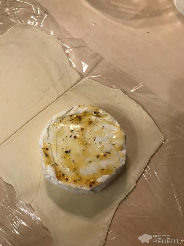 Запеченный сыр бри/камамбер фото