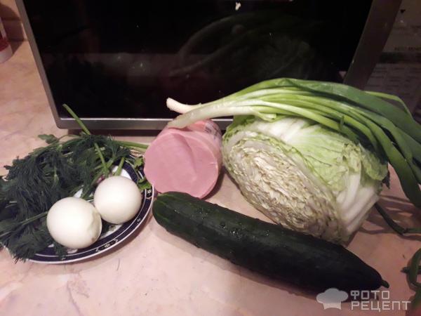 Салат с сыром фета и пекинской капустой