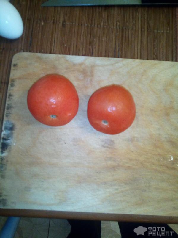 Омлет с помидорами и колбасой фото
