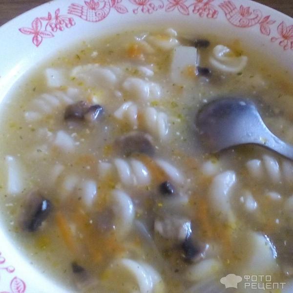 Ароматный грибной суп с вермишелью