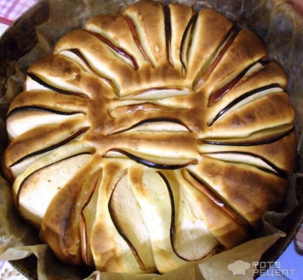 Быстрый яблочный пирог на сметане в духовке рецепт пошаговый с фото - азинский.рф