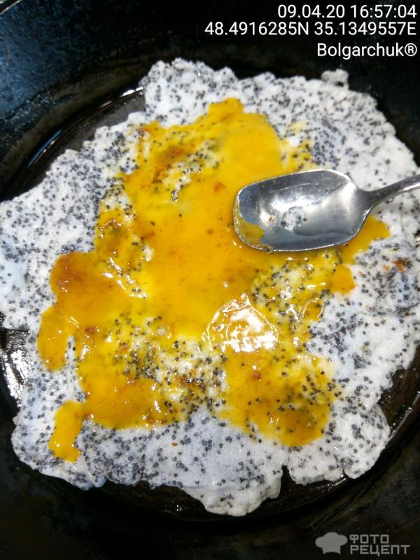 Сладкая яичница с взбитым белком фото