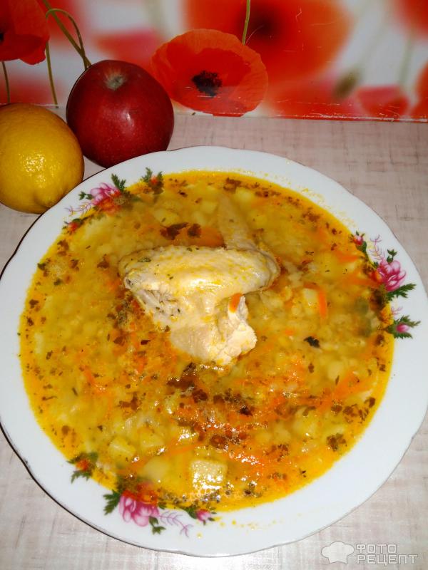 Гороховый суп с куриными крылышками фото