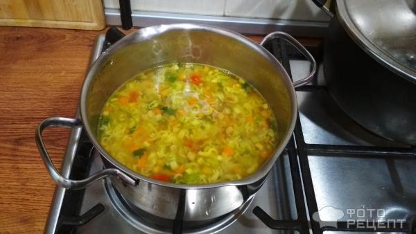 Суп с вермишелью быстрого приготовления фото