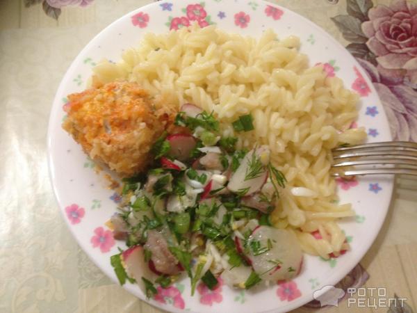 Салат с редисом и яйцом фото