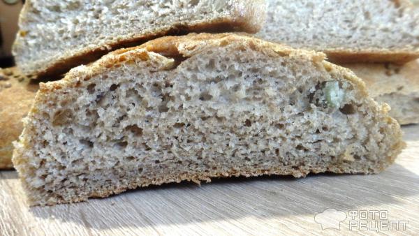Ржаной хлеб на воде с семечками фото