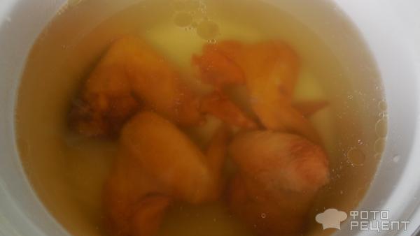 Суп рассольник с чечевицей и маслинами фото