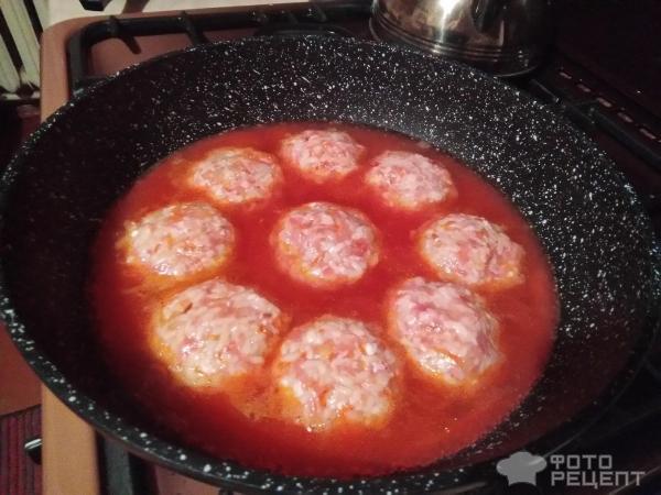 Аппетитные тефтели в томатной подливе фото