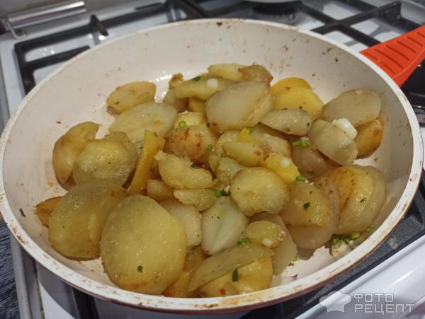 Жареная картошка по-домашнему фото