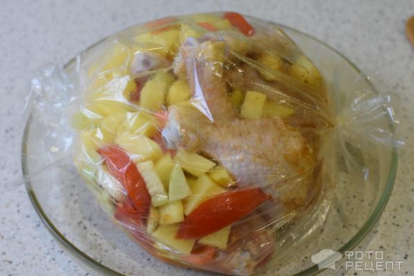 Куриная голень запеченная в рукаве с картофелем фото