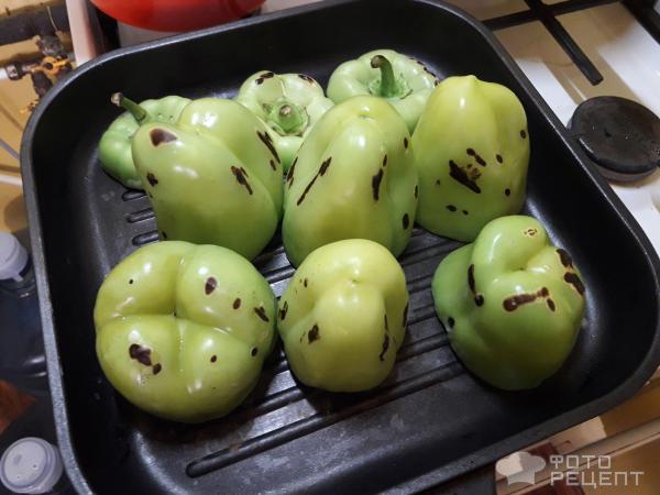 Перец, фаршированный овощами фото