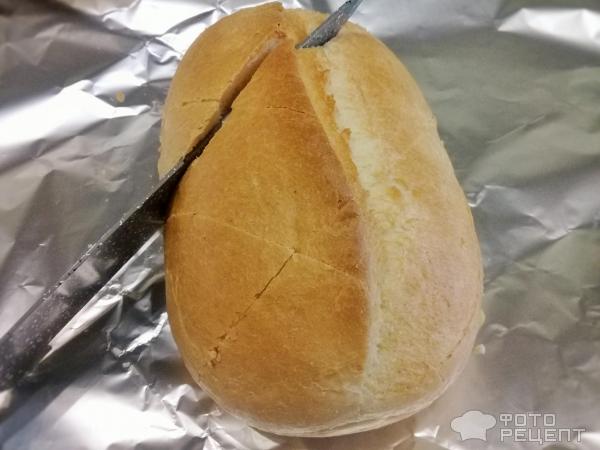 Хлеб запеченный с зеленью и сыром в духовке фото