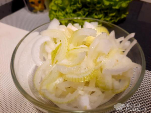 Куриное филе под овощной шубой картофельной