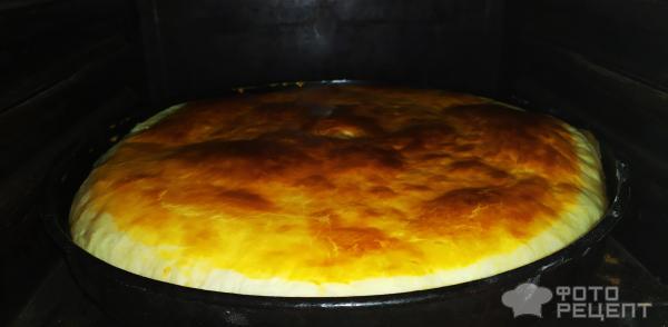 Пирог с мясом и картофелем из слоеного теста фото