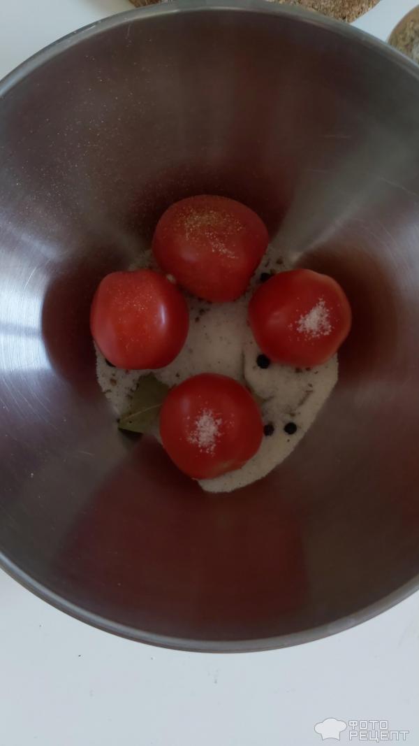 Квашеные помидоры простейшего приготовления фото