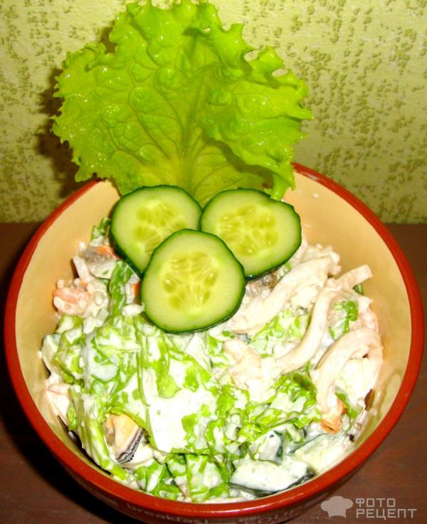 Салат из морепродуктов фото