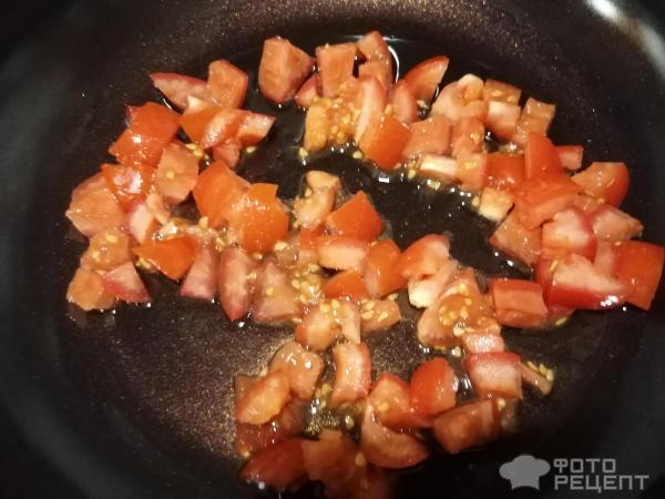 Теплый салат с кальмарами и болгарским перцем фото