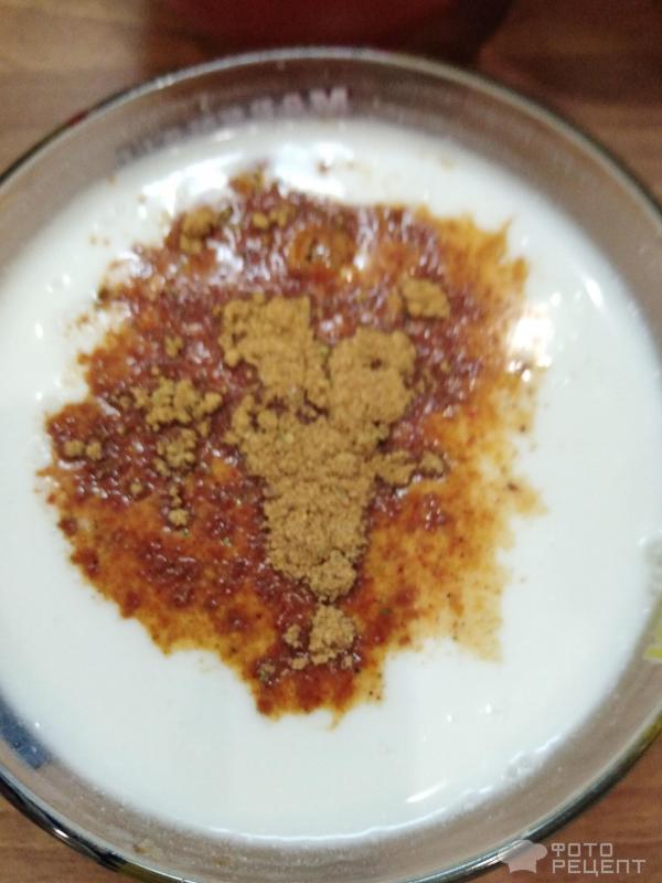 Куриная грудка в сливочном соусе с базиликом в горшочках фото