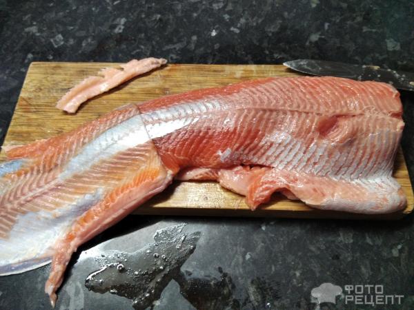 Красная рыба, тушенная в сливках фото