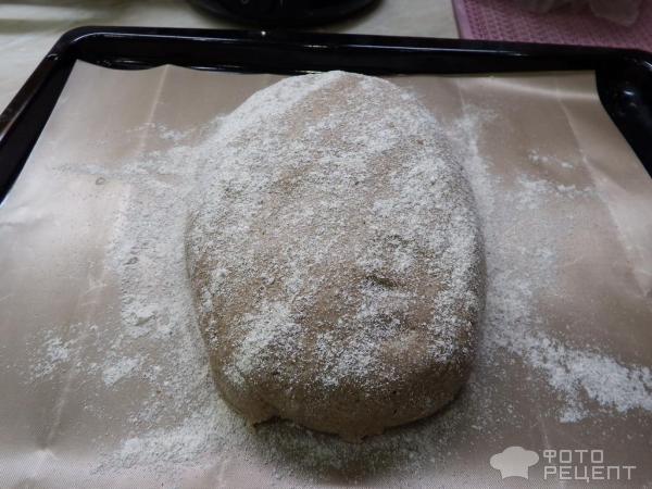 Хлеб ржаной из цельнозерновой муки фото