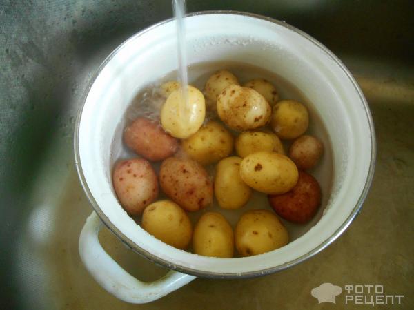 Картофель по-деревенски в сковороде фото