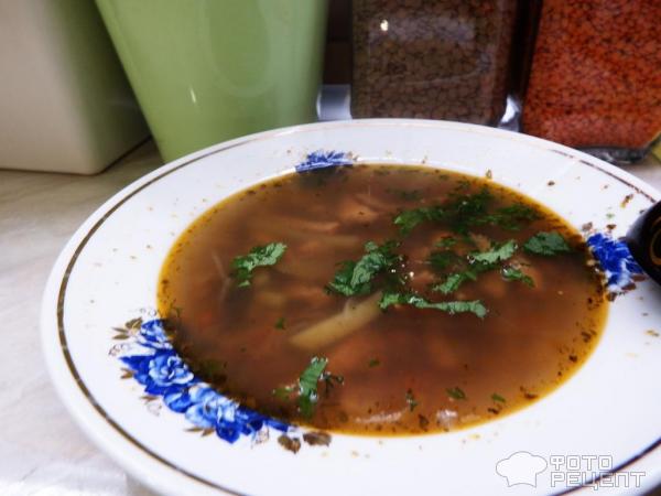 Суп с зеленой чечевицей и консервированным рубцом фото