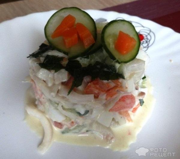 Салат кальмары с овощами фото