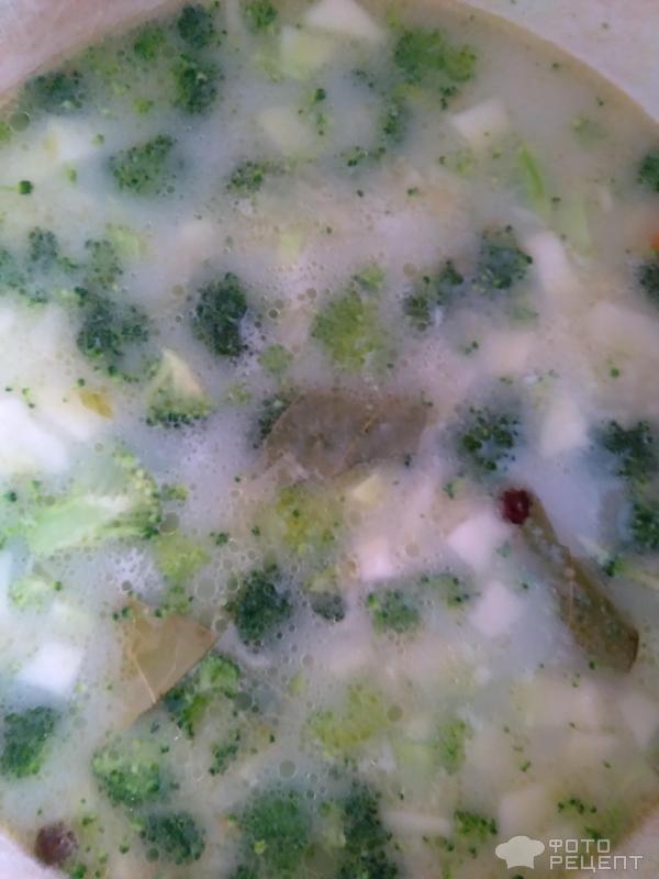 Суп с брокколи фото