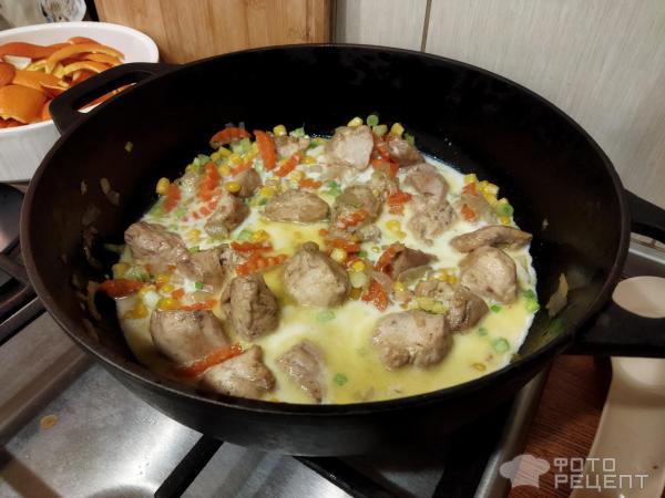 Грудка куриная тушеная с овощами фото