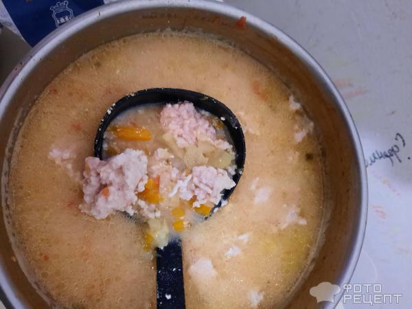 Сырный суп с куриными фрикадельками фото