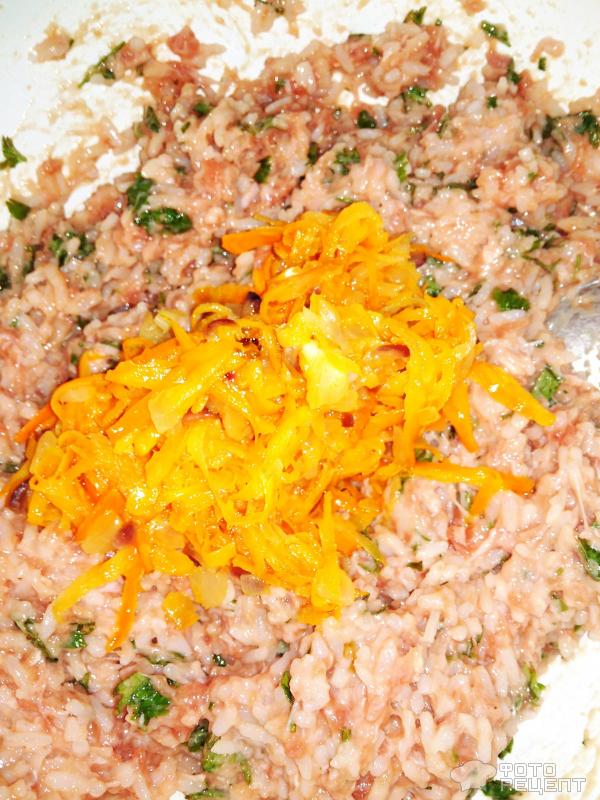 Перец болгарский фаршированный мясным фаршем с рисом и зеленью фото