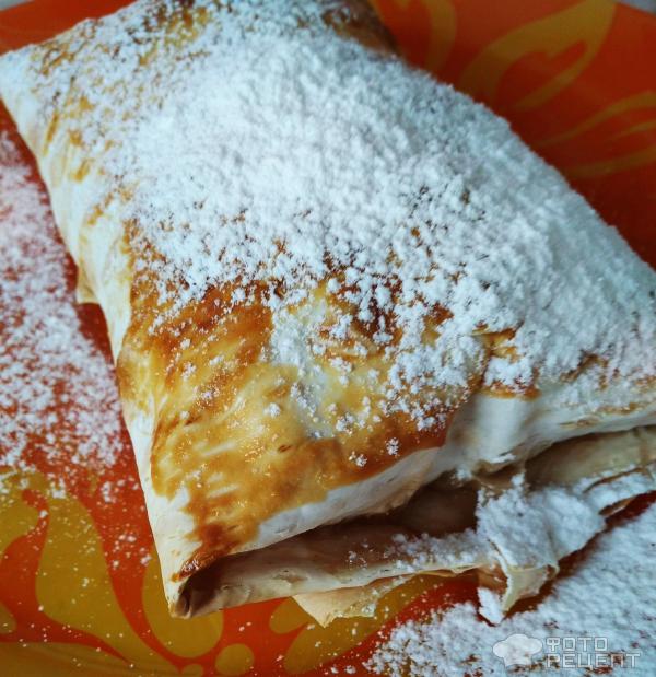Штрудель с яблоками фото