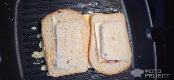 Бутерброд с ветчиной и яйцом фото