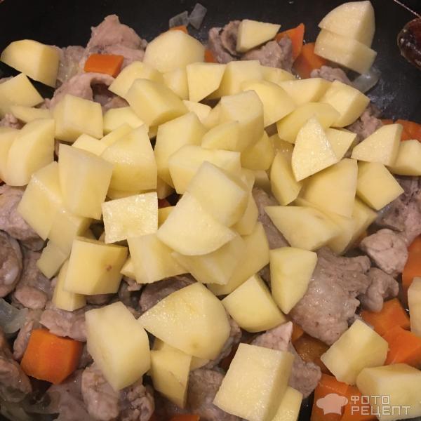 рагу из картофеля с мясом, как готовить на сковороде рагу, фото, по шагам