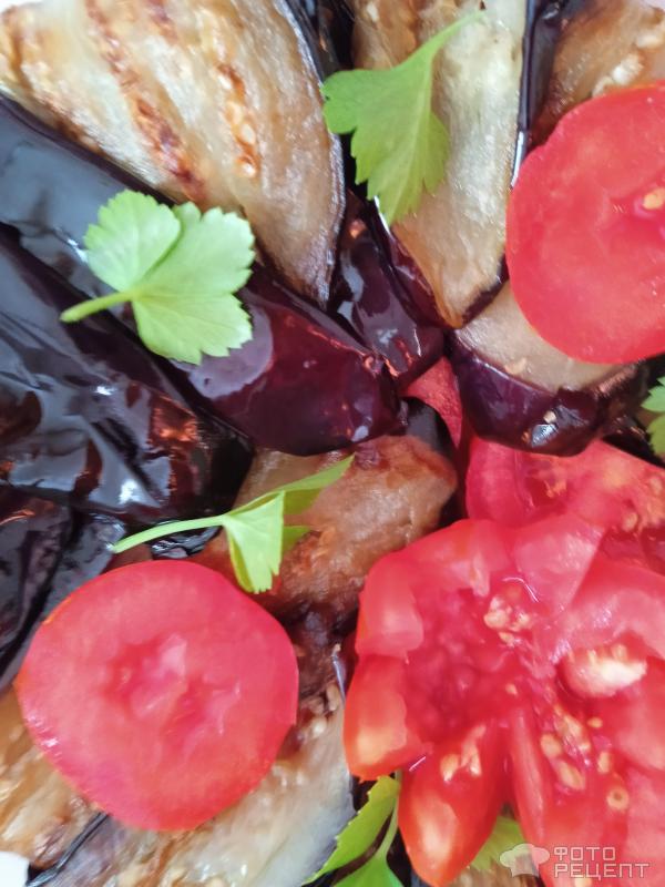 Рецепт приготовления жареных баклажанов с помидорами и чесноком
