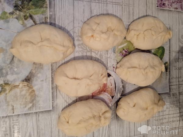 Пирожки с капустой из дрожжевого теста фото