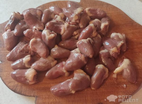 Куриные сердечки, тушенные в сметане - пошаговый рецепт с фото