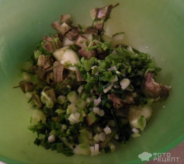 Салат из яиц, огурцов и авокадо фото