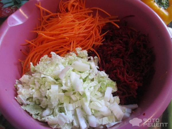 Ингредиенты для рецепта Очищающий detox-салат с белокачанной капустой