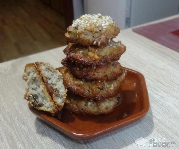 Печенье овсяное с сухофруктами и кунжутом фото