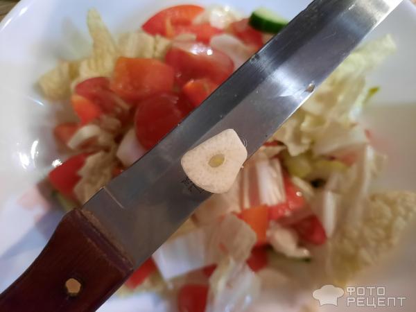 Салат витаминный с пекинской капустой