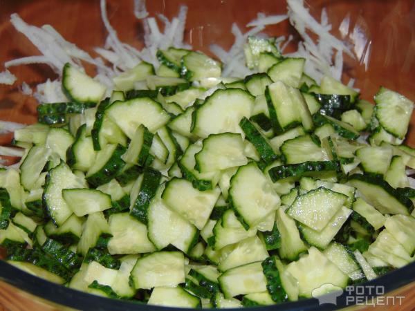 Салат с капустой кольраби фото