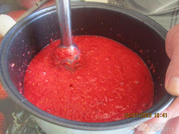 Острый соус из красной смородины фото