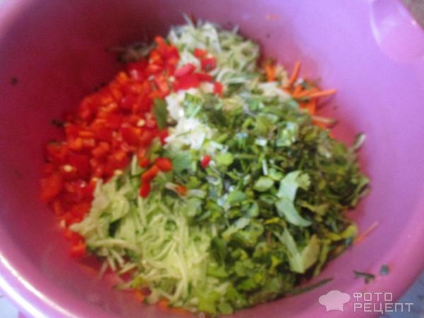 Салат из зеленой редьки фото