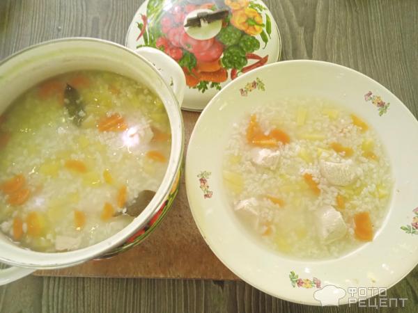 Рисовый суп с куриным филе фото