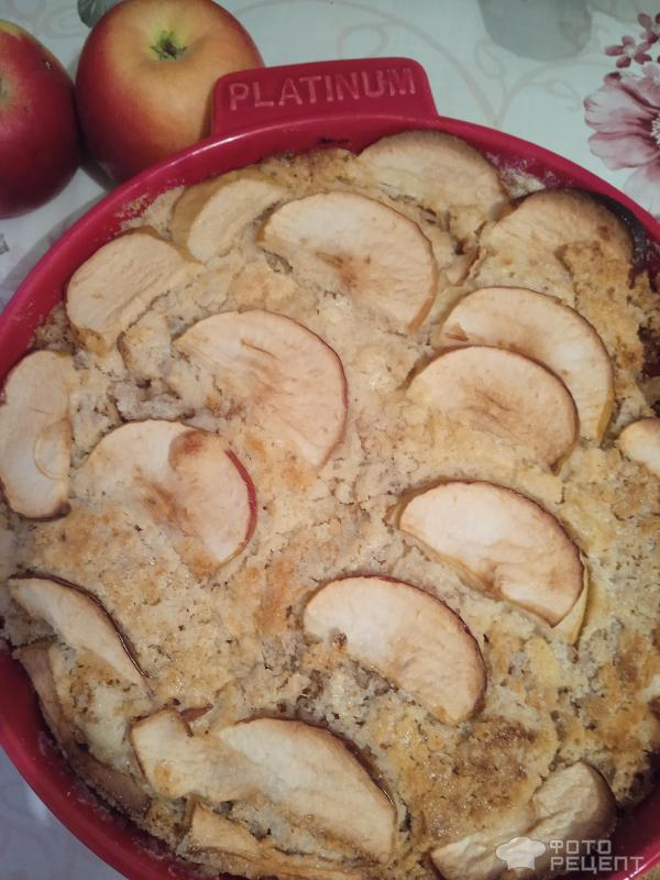 Открытый пирог с яблоками фото
